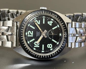 Vintage Roza Paris Skin Diver Men’s Watch 37mm Mechanical Movement Superb Dial Waterproof