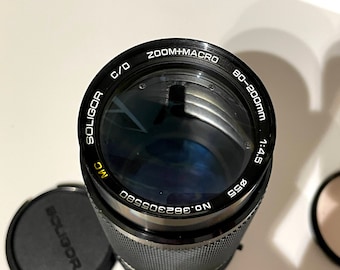 Canon FD - Tokina 35-200 mm f/4-5.6 レンズ（Canonフィルムカメラ用