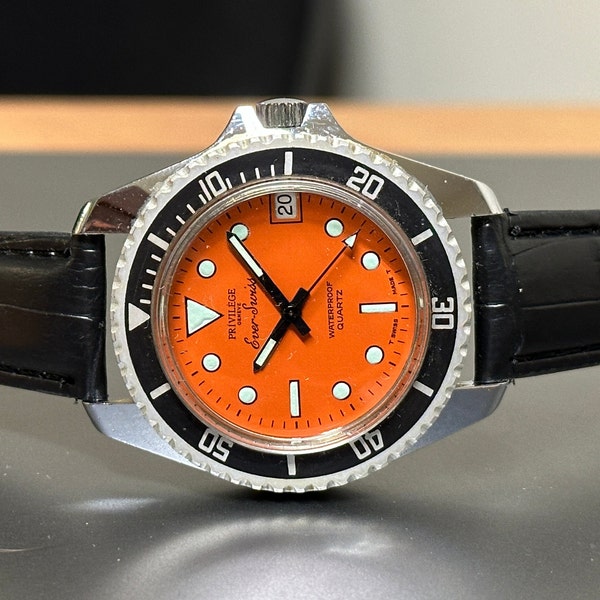 Privilege Geneve Ever Reloj de buceo vintage suizo de cuarzo con esfera naranja y piel de 38 mm