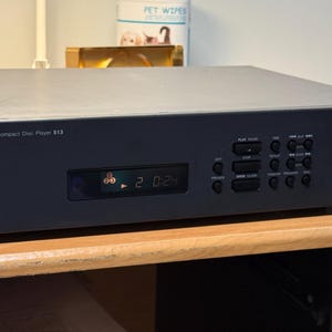 NAD 513  Compact Disc CD changer Player Audio Equipment for Music Lovers Hi-Fi