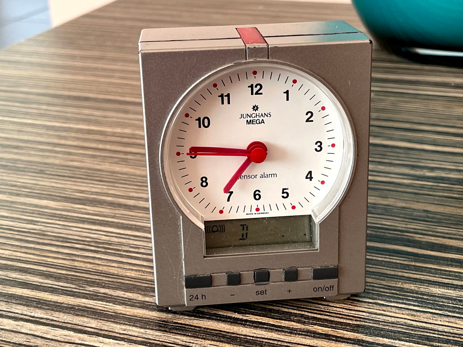 Junghans Mega Clock Manual