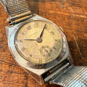 Medana vintage military mechanical manula wind watch swiss made 30mm for repair