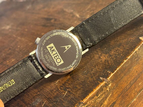Akteo Vintage Quartz Watch: Rare JC Mareschal Design, Black Silver