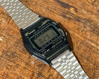 Rare Vintage Casio 81qs -35 -alarm Chronograph Watch Japan 1980