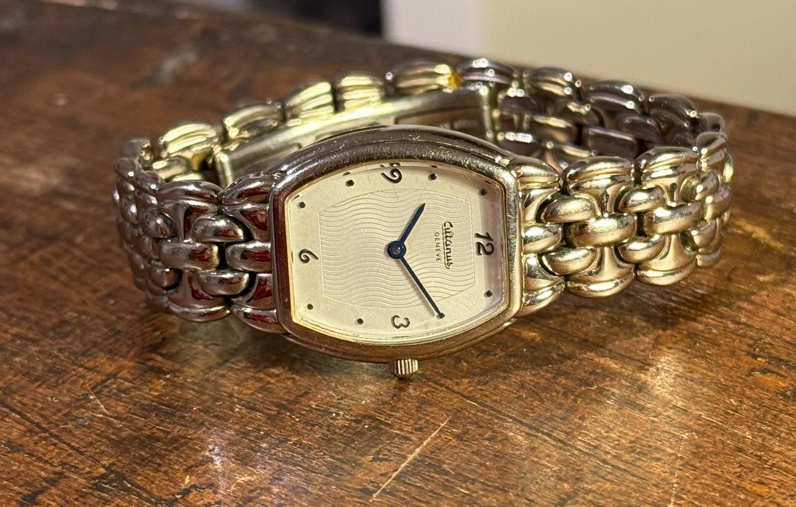 Women Watch Altanus Geneva Swiss Made Quartz WR Analog Dial 