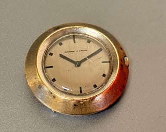 Reloj Pierre Cardin Jaeger Espace, caja tipo OVNI espacial de 39 mm, estilo vintage jumbo, diseño cósmico, pieza de colección para entusiastas del estilo espacial.