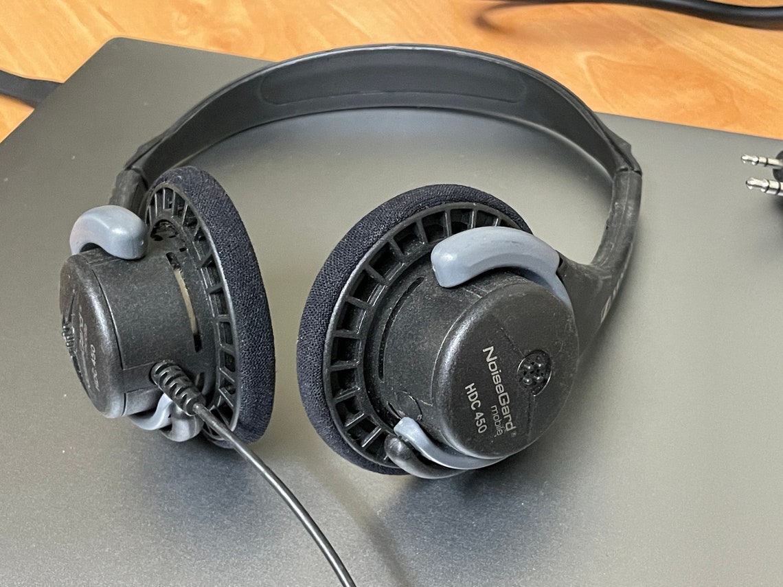 Sennheiser HDC 450 NoiseGard Headphones: Wireless, Over-Ear, foto 2 di 2