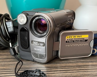 Sony Handycam DCR-SR62E HDD 30GB Digital Video Camera Recorder