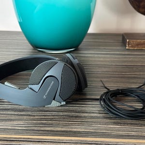 Vintage Sennheiser HD 340 Expression Line Stereo Headphones Wired HIFI rare model superb walkman