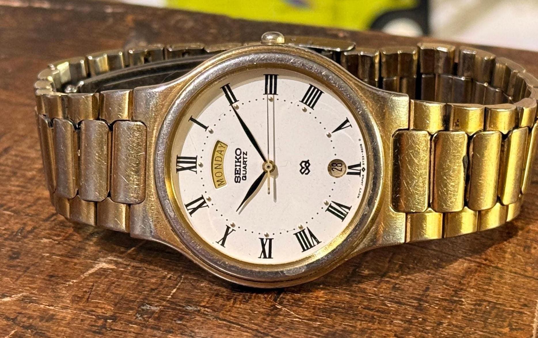 SEIKO セイコーアベニューゴールドムーンフェイズ メンズ ヴィンテージ腕時計 セイコー SEIKO Avenue アベニュー 腕時計 ウォッチ クォーツ 白文字盤