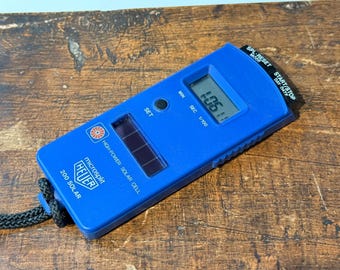 vintage Tag HEUER Microsplit 200 chronomètre numérique solaire | Chronomètre sport de course, chronomètre électronique de précision pour les tours et énergie solaire