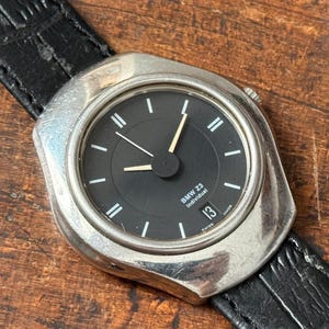 Vintage BMW Z3 Quartz Watch with Superb Black Dial – Classic Retro Car Collector Gift