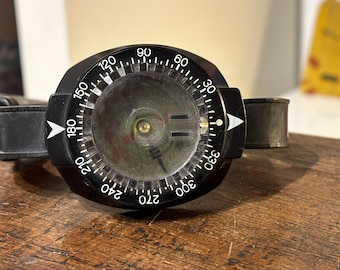 Depth gauge diver 1989 Military Seemann Sub wrist divers watch compass find