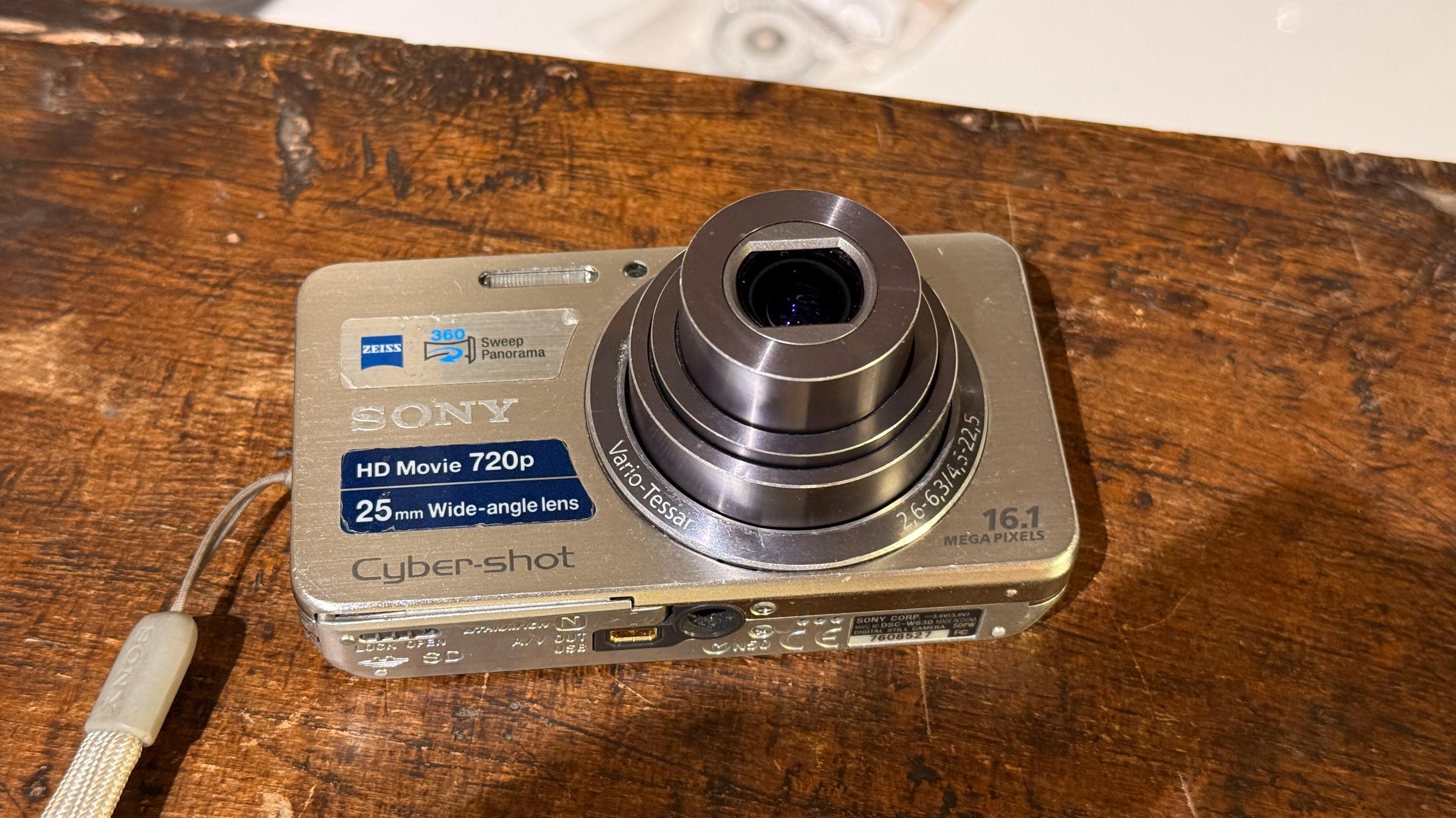 Sony Cyber-shot DSC-W630 Silver Digital Camera, 16.1MP, 5x Zoom