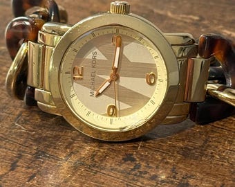 Orologio da donna Michael Kors con bracciale, oro e marrone