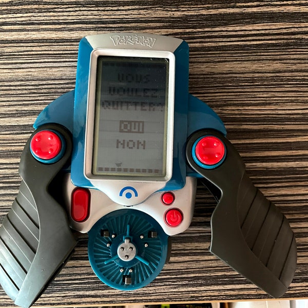 Rare blue Hasbro handheld pokemn nintendo games console 2007