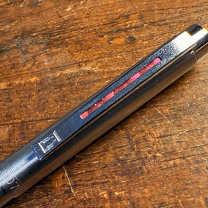 Lápis mecânico 0,5 mm Vintage Three Star 700 Classic Caneta de desenho recarregável Material escolar e de escritório