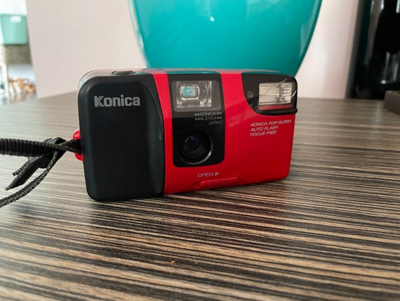 Konica Pop Super Vintage Film Camera - Retro 35mm Point & Shoot, Classic Collectible Photography Gift