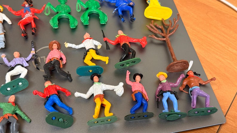 Vintage Cowboys Indians Models - Rare Timpo Type Collectors Figures ...