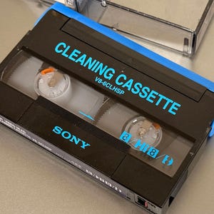値下げ　SONY8ミリビデオヘッドクリーナー　V8-6CLHSP非売品2本セット Sony 8mm Video Cleaning Cassette V8-6CLHSP for V8 Hi8 Camcorder