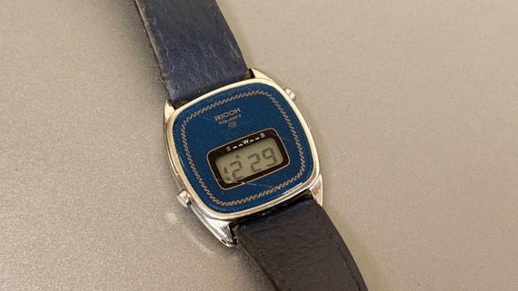 Vintage Ricoh Riquartz LCD LED Lady Watch, Blue Dial, Retro