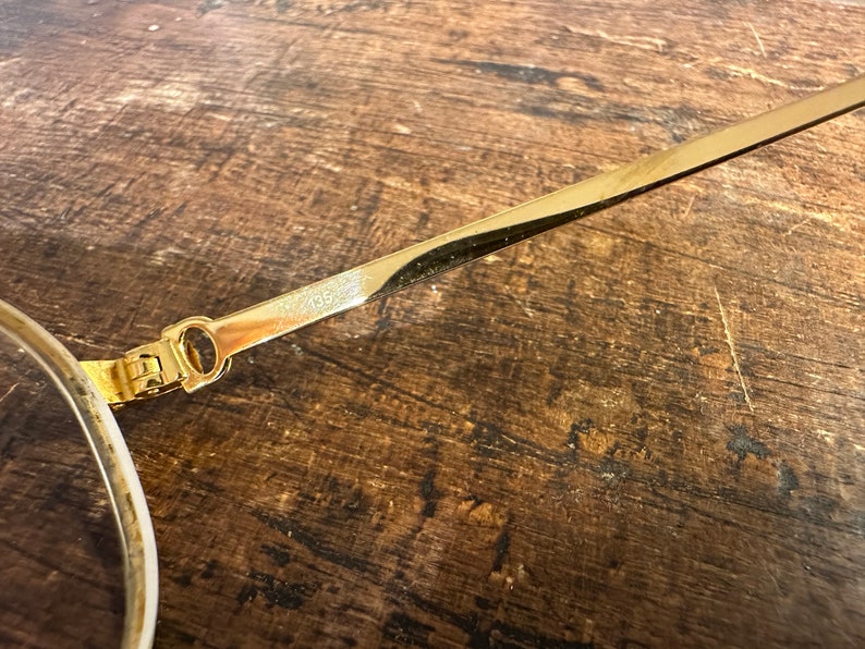 Cartier Glasses Frame Gold & Metal Aviator - Superb Quality Sunglasses, Luxury Eyewear, Fashion Accessory image 3