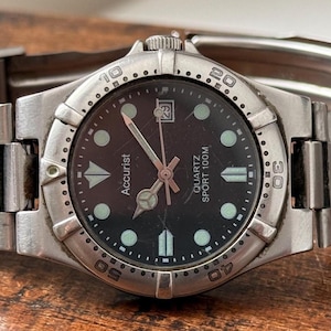 Vintage Accurist Quartz Men’s Watch 199000 Cal.6M12 Skin Diver Style Durable & Classic Design