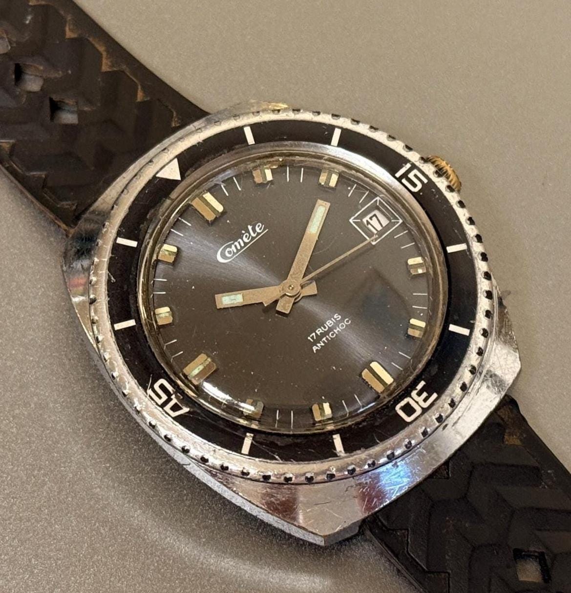 Vintage Comete 38mm Men’s Skin Diver Watch - Classic Mechanical Swiss Timepiece, Durable & Stylish