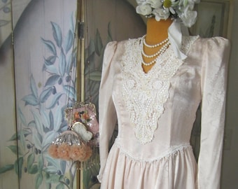 1980&#39;s Scott McClintock Poly Silk Ivory Brocade/ Puff Sleeve Prairie/Laura Ashley Style/ Special Occasion/ Wedding/Formal Dress/Mint Size 10