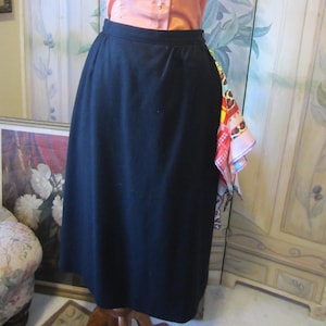 Black Wool Skirt ,1980&#39;s Australian Wool / Fully Lined With Pockets/Below The Knee Secretary, Schoolteacher, Salesgirl, Skirt/Mint Condition