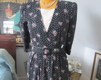 1980's Puff Sleeve Dress ,1980's Does the 1940's, Black Floral Puff Half Sleeve, Lace Insert, Waist Pockets Dress, Lady Diana Style