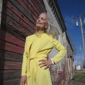 1960&#39;s Yellow Dress, Classic Sleeveless Sheath Dress, Matching Long Sleeve Jacket. Mint Condition, Includes Crystal Necklace & Earrings!