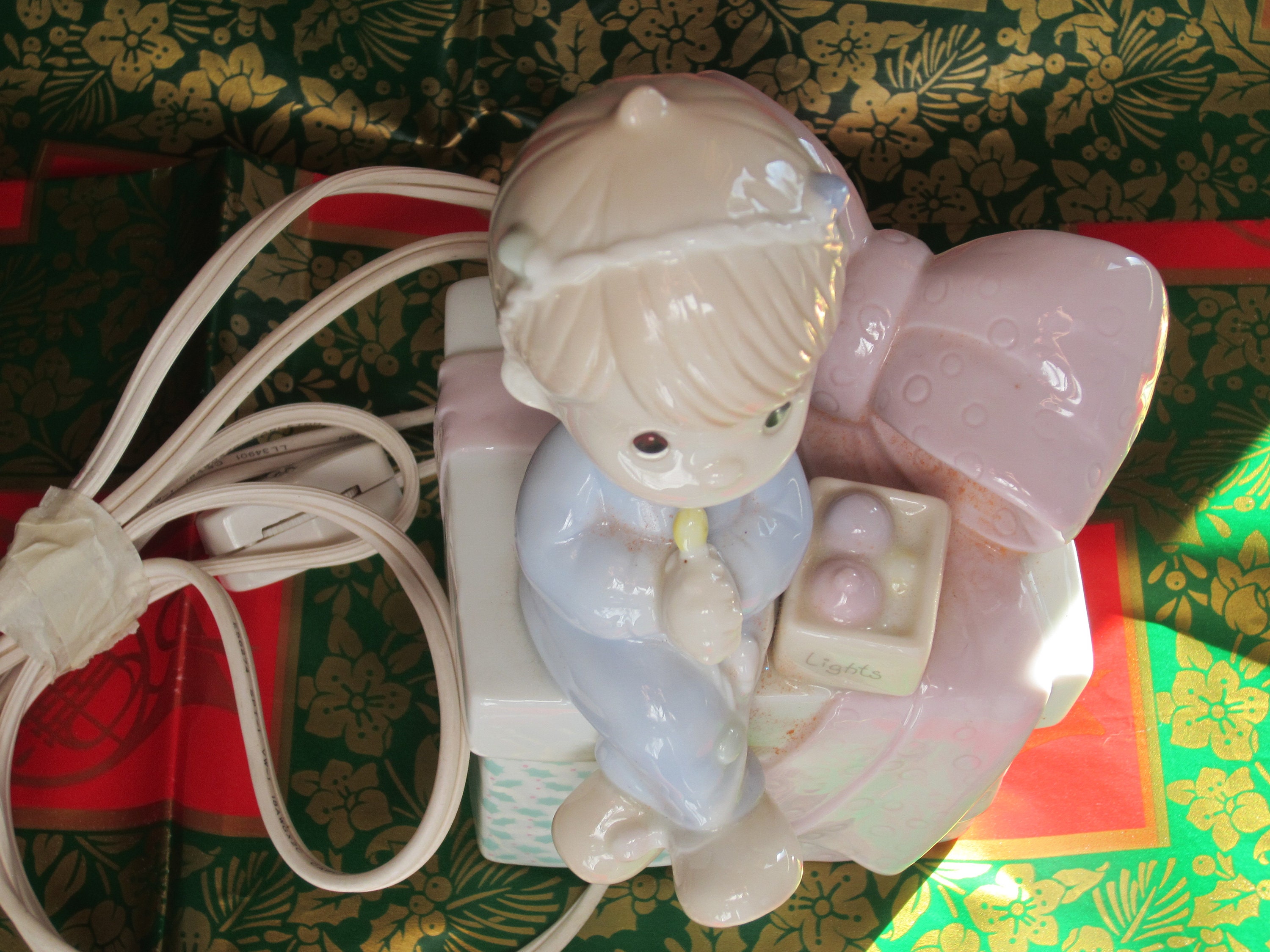 90s Precious Moments Light fixture