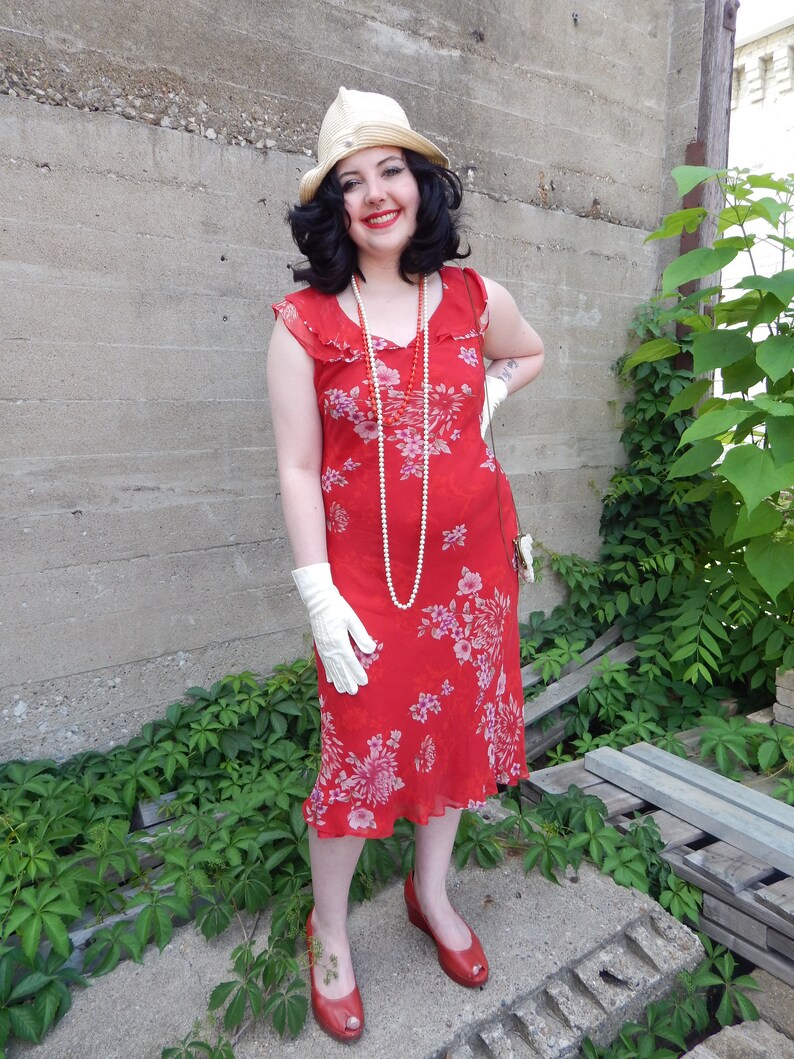 Red Silk Dress, 1990's Does the 20's or 30's, 100% Silk Chiffon in Floral, Silk Slip, Flutter Sleeve, Cut on Bias, FREE Straw Cloche hat image 6