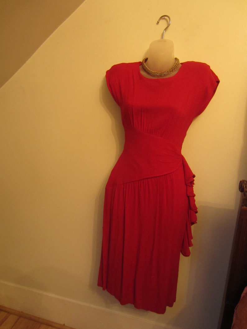 1980's Summer Dress, Sexy Red Hourglass, 80's Does the 50's,Shoulder Pads, Cap Sleeve, Asymmetrical Waistband,Side Ruffle, Kick Pleat XS image 6