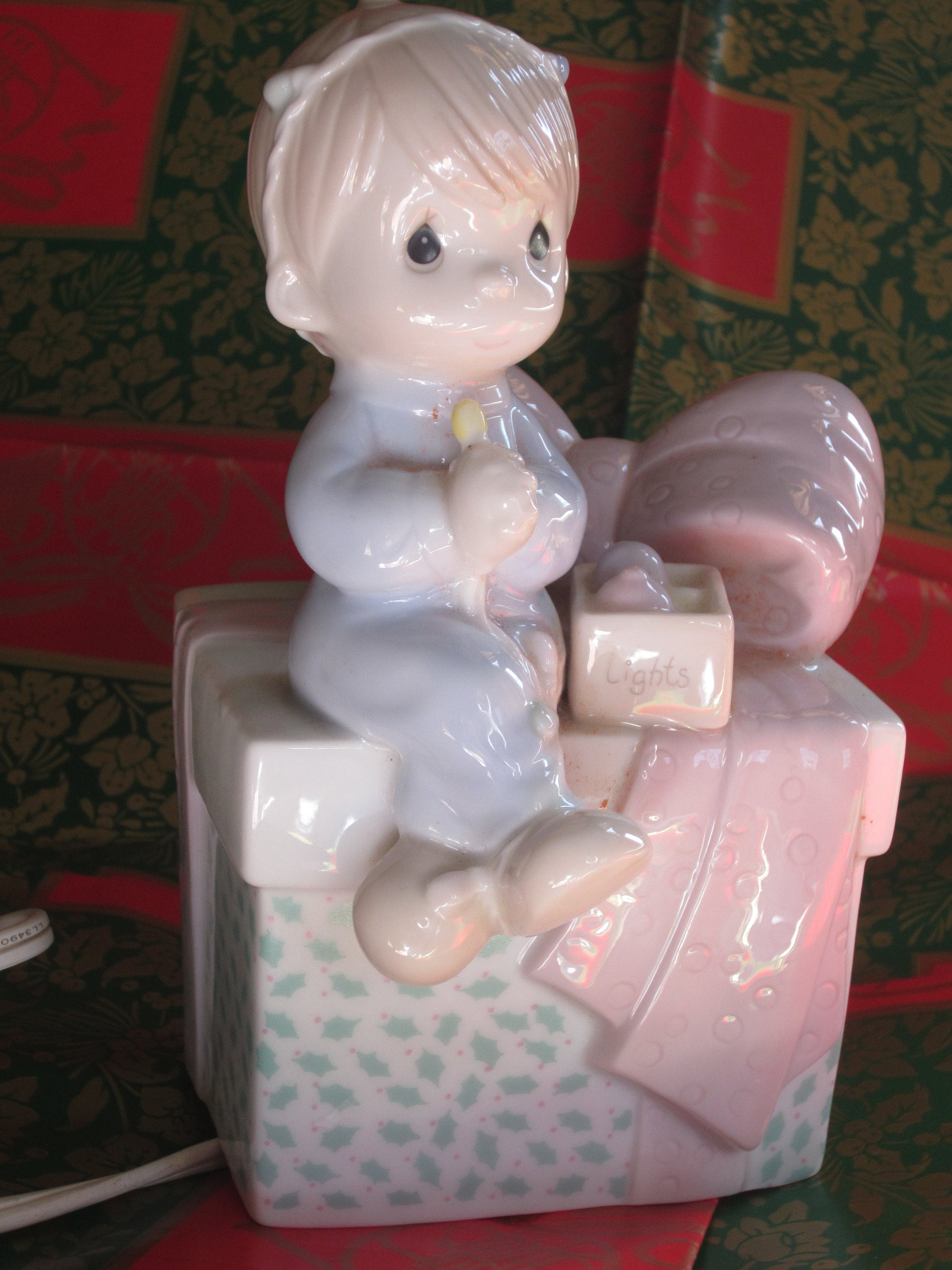 90s Precious Moments Light fixture