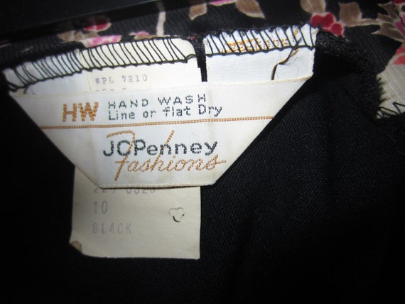 Buy 1970's Maxi Dress, USA Made by J C Penney ,mint Condition, Empire Waist  Bodice, Flower Power Sleeves and Skirt With FREE Black Floppy Hat ! Online  in India - Etsy