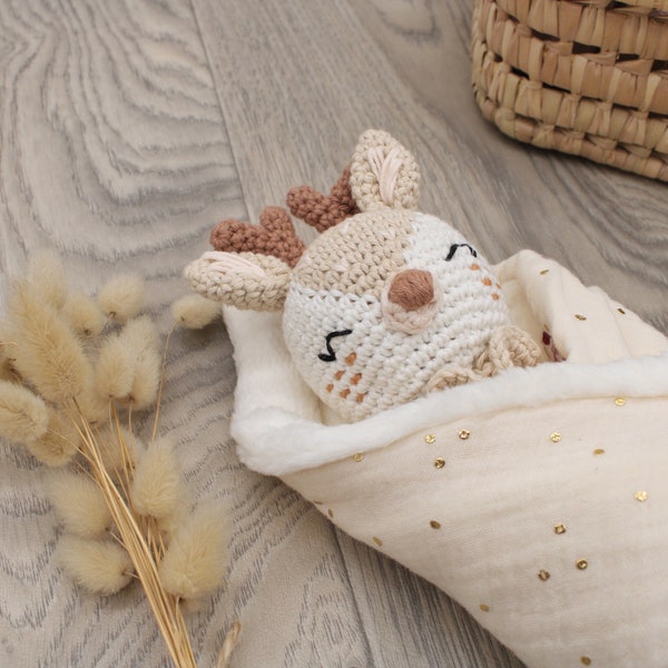 Doudou Biche au crochet - Collection Charline (MAPR)