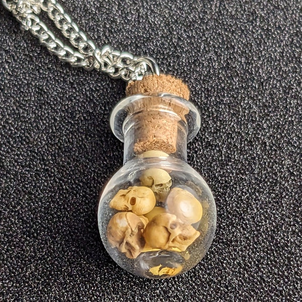 Necklace Mini Jar of Human Skulls  | Wearable Skull | Halloween, Gothic Decor, Vampire, Witchy, Spooky, Cute, Creepy, Halloween Decor