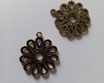 Breloque pendentif fleur bronze originale