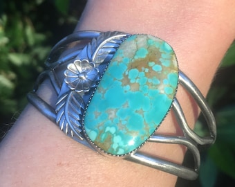 Gorgeous Royston Turquoise Cuff Bracelet with flower & leaf details size S/M (5.5 in)