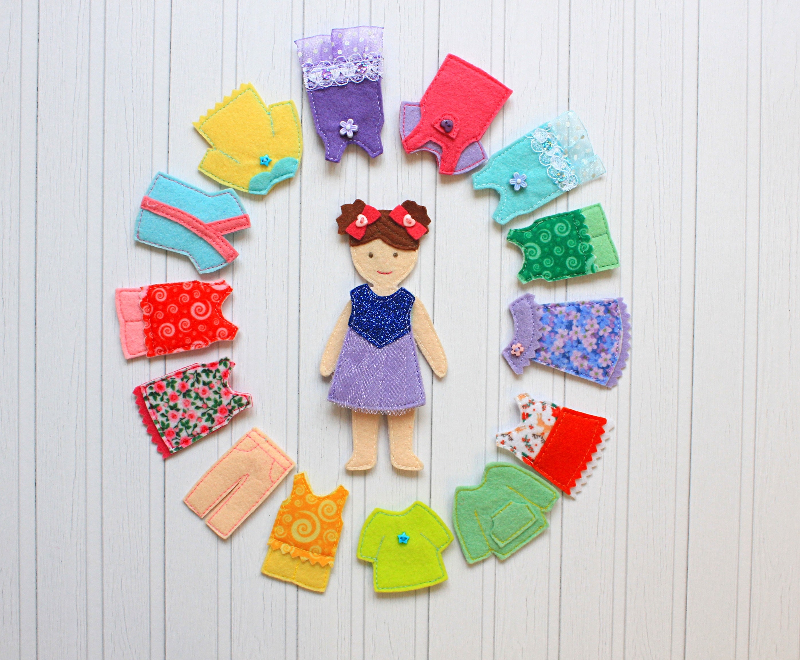 felt dolls and clothes