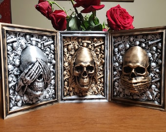 Three Wise Men Skull Wall Art: Framed 3D Printed Decor