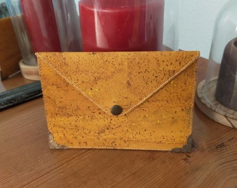 Small cork pouch, vegetable leather