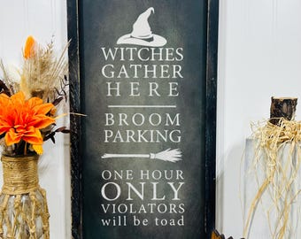 Hexenbesen-Parkplatz, gruseliges Halloween-Schild, niedliches Halloween-Wandbild