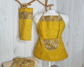 Adjustable and customizable children's glove apron set