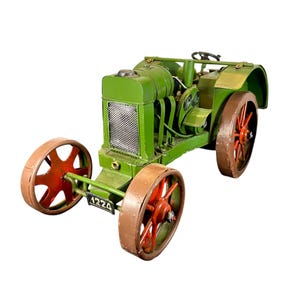 vintage metal scale model tractor app 21cm long weighs app 1.2 kg great detail model farm machinery farmyard tractor scale models model toys