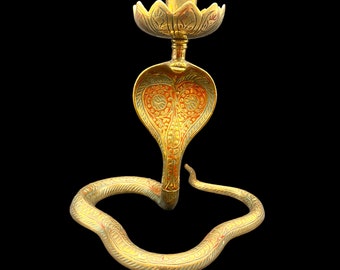 Vintage enameled Brass Cobra Candlestick Cobra Snake candle Stick Boho Decor Indian Brass Snake Engraved Serpent Candlesticks candle holder