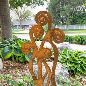 Abstract Metal Yard Decor Garden Stakes, Organic Fiddlehead Fern Metal Garden Sculpture, Unique Fall Outdoor Abstract Shape yard art