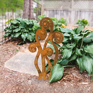 Abstract Metal Garden Stake, Steel Modern Abstract Garden Art, Rusty Metal Garden Sculpture, Copper Patina Garden Decor, Rusty Garden Art
